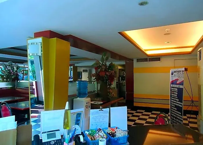 Hotel Park Pasay 3*