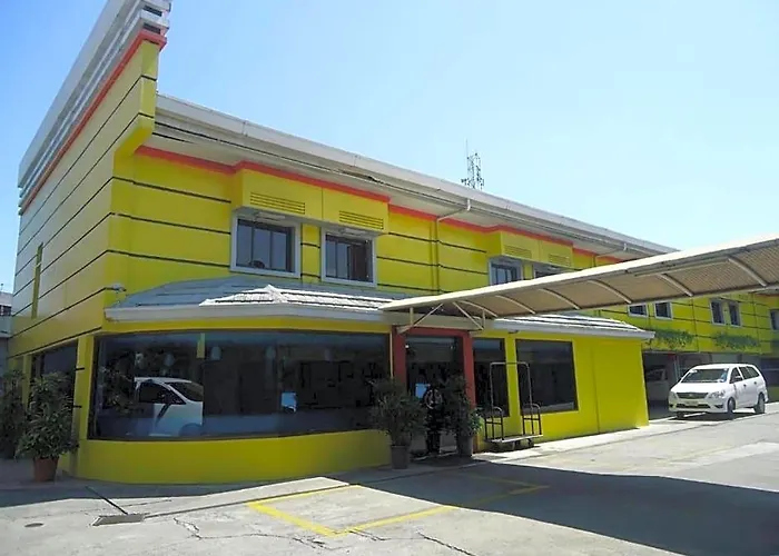 Hotel Park Pasay 3*